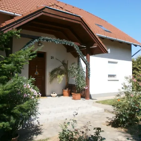 Lägenhet Feher Rozsa Cserszegtomaj