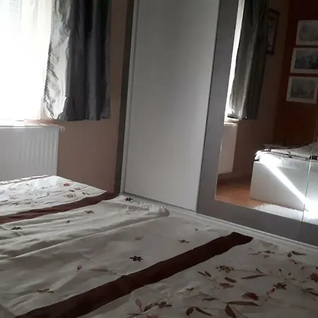 Lägenhet Feher Rozsa *