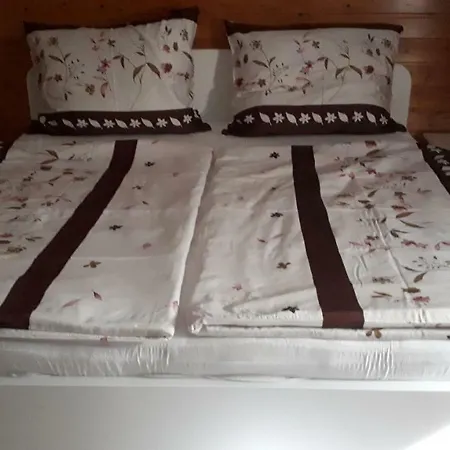 Feher Rozsa Cserszegtomaj