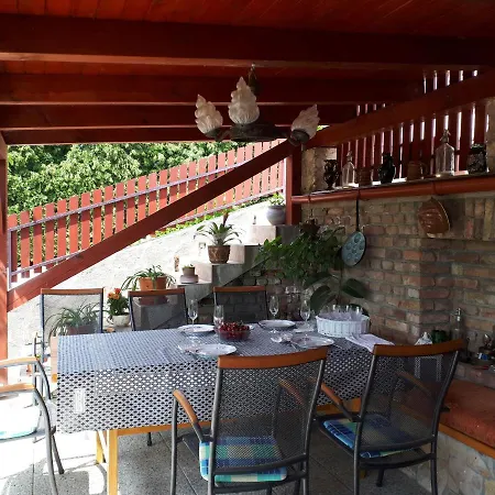 Feher Rozsa Cserszegtomaj